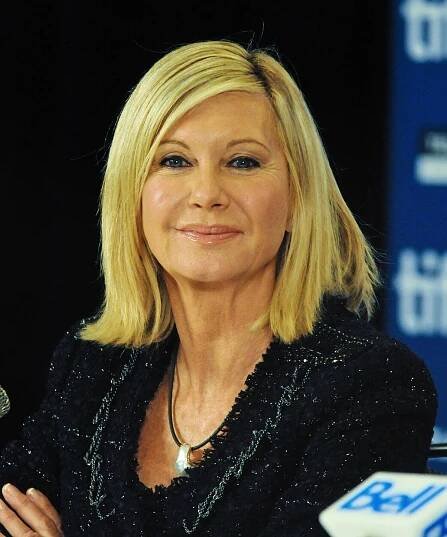 Tři roky po smrti Olivie Newton-Johnové (†73) prasklo: Vdovec se zamiloval do jejího „dvojčete“!