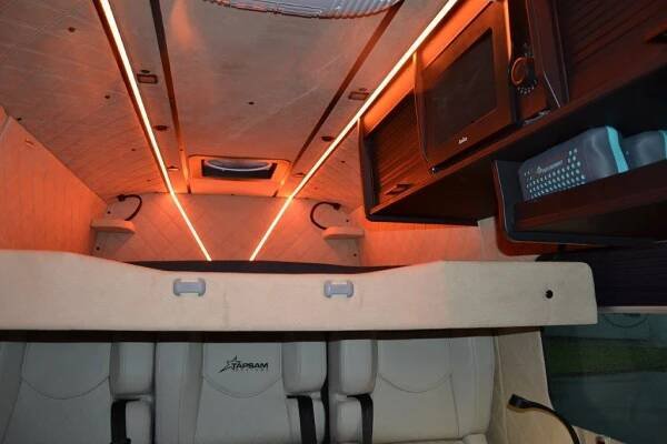 Mercedes-Benz Sprinter 319 4x4 V6 Camper