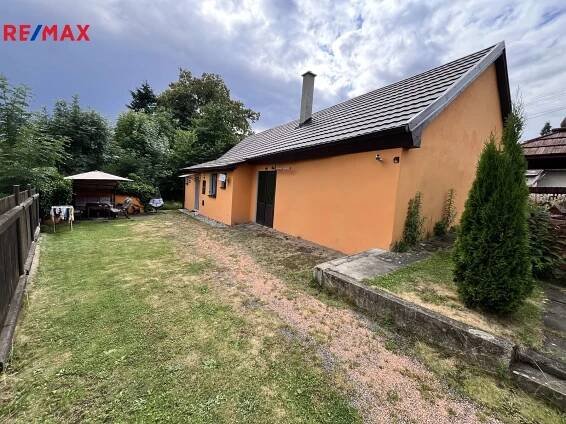 Prodej domu 3+1, pozemek 205m2, Hněvkovice