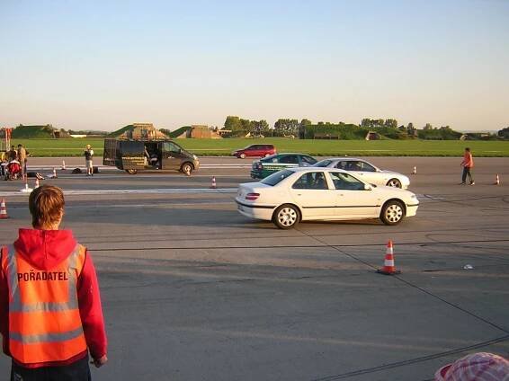 4.TUNING SHOW PŔEROV, Přerov-Bochoř-vojenské letiště - Fotky