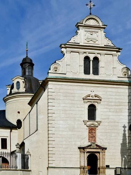 Photos - Olomouc_jednolodní gotický kostel svaté Anny - 22.03.2023