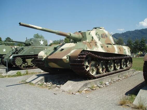 Stavebnice Tank TYGR KRKÓLEWSKI s WW II Panzer VI Tiger / Jagdpanther Niszcz Značka žádná značka