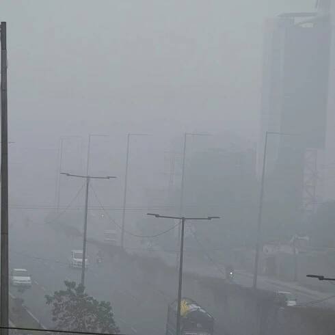 Pakistan employs new measures to deal with nearly 70,000 people affected daily by hazardous smog