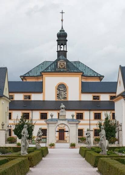 Hospitál Kuks – Hradec Králové Region Film Office
