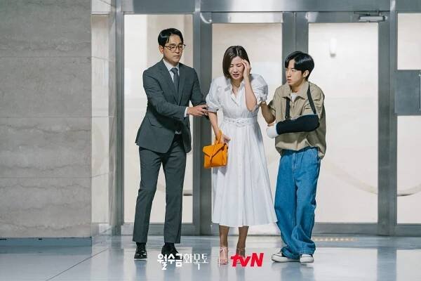 Dong-hyun Kim, Hae-sun Bae, Hyun-mok Kim - WolSooGeumHwaMokTo - Fotosky
