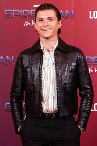 Stars Reveal What They Took From Movie, TV Sets
