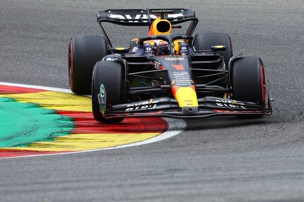 Šťastná třináctka! Max Verstappen vítězem Velké ceny Belgie, Red Bull prodlužuje rekordní vítěznou šnůru - Ruik.cz
