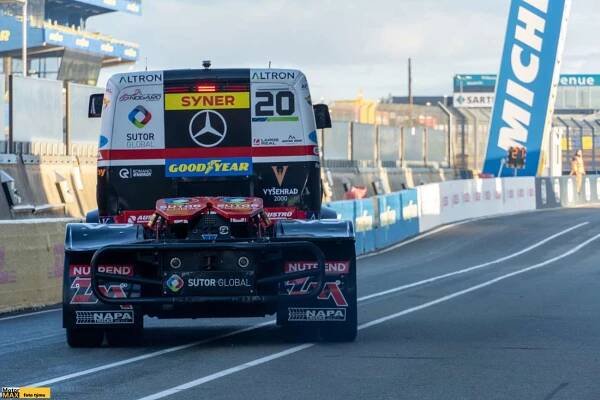Truckerský víkend v Le Mans přinesl Buggyra Academy France další triumf. – Motor-Max.cz