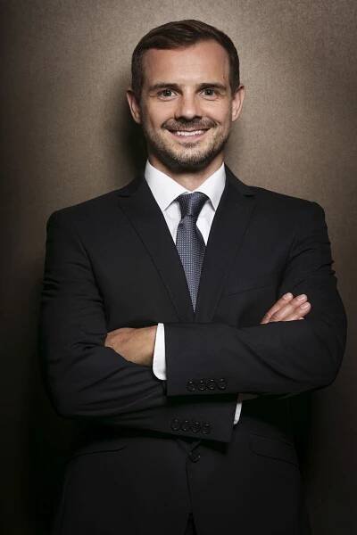 MUDr. Viktor Fiker | Perfect Clinic