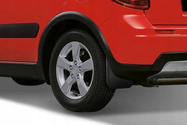 Zástěrky Suzuki SX4 2006-2014 zadní s lemy blatník Stav balení originální