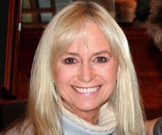 Susan George Biography - Facts, Childhood, Family Life & Achievements