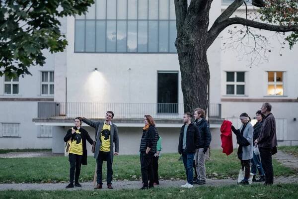 BRNO - PŘEDPROSTOR DOMU UMĚNÍ A PARK KOLIŠTĚ — Den architektury