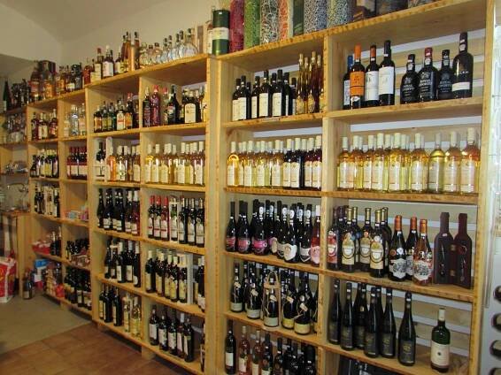 Vinotéka Issori | Turistický portál Bystřicka 