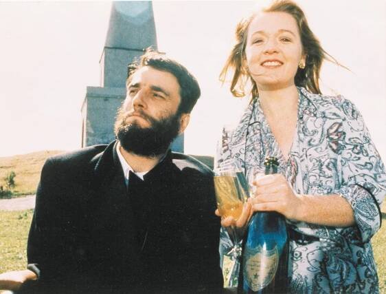 Daniel Day-Lewis and Ruth McCabe in My Left Foot