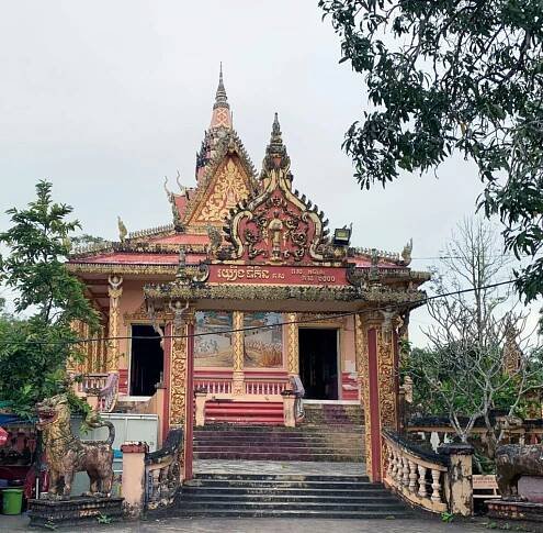 Som Rong Pagoda
