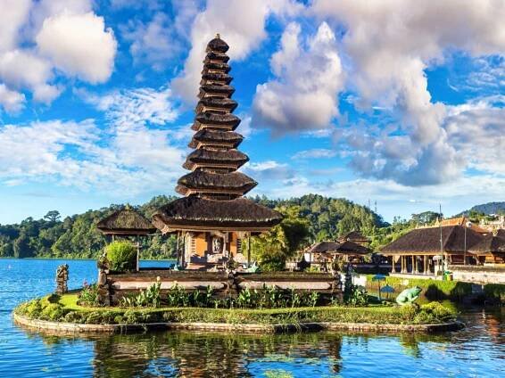Stunning view of the Pura Ulun Danu Beratan Bedugul Temple in the middle of the lake