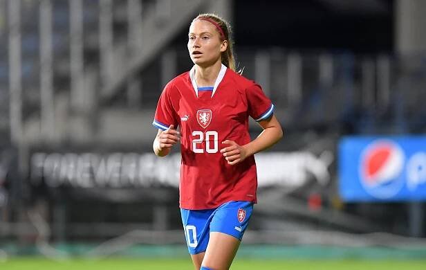 Fotbalistka AC Milán Kamila Dubcová: Díky fotbalu si užívám každý den života