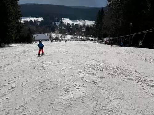Skiareál Svratka – uzavřeno – Kudy z nudy 