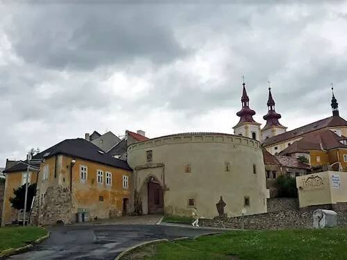 Barbakan Žatecké brány v Kadani
