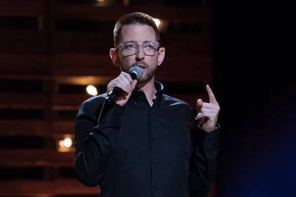Neal Brennan 3 Mics Netflix Review