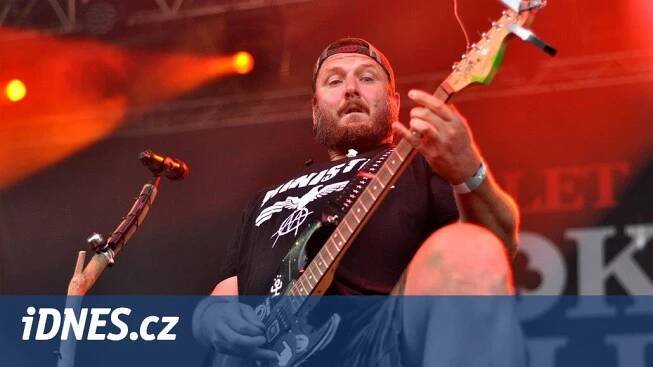 Nadšená telata, co chtěla hrát. Divokej Bill slaví dvacet let v O2 areně - iDNES.cz
