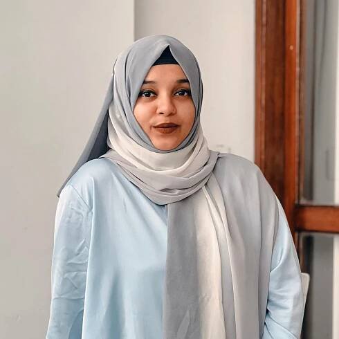 Dr. Noulida Nahan