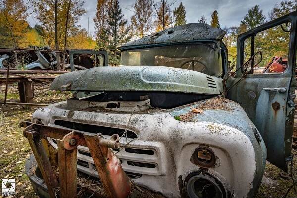 ATH 2 (ATX 2) garage and repair facility near Pripyat