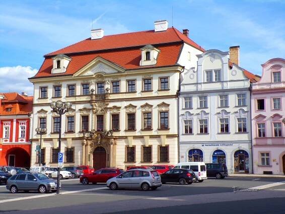 Velké náměstí čp. 35-36 (Hradec Králové, 17.6.2022)