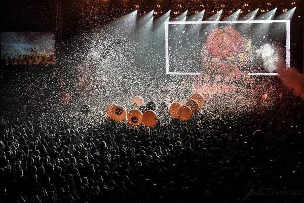 Helloween v Praze: Tříhodinová show připomněla zásadní milníky v historii kapely