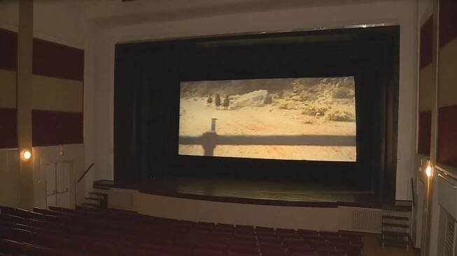 Město Vyšší Brod otevřelo po deseti letech retro kino. Lidé si ho pochvalují