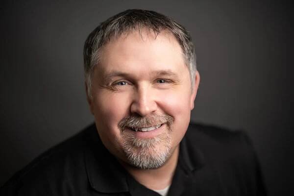 Dave M Davis