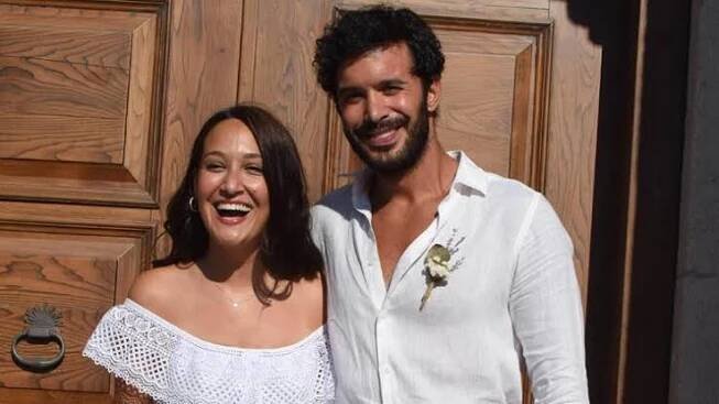 Baris Arduc and Gupse Ozay couple are expecting a baby! - Turkish Tv Club