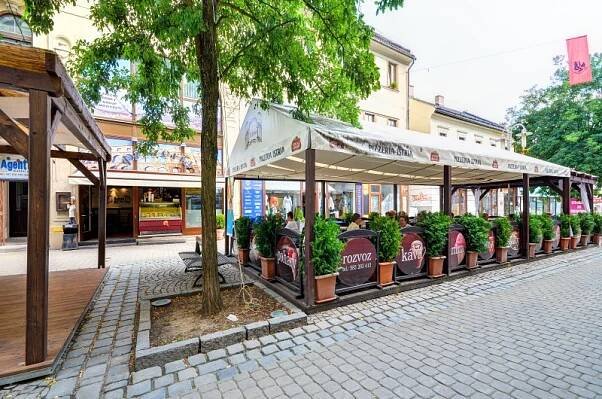 Fotogalerie pizzerie Istria | Italské jídlo, Zmrzlina, Prostory