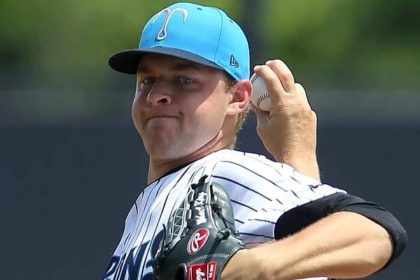 Michael King delivers a pitch for the Tampa Tarpons.
