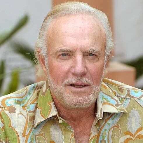 'Godfather' Star James Caan Dead at 82