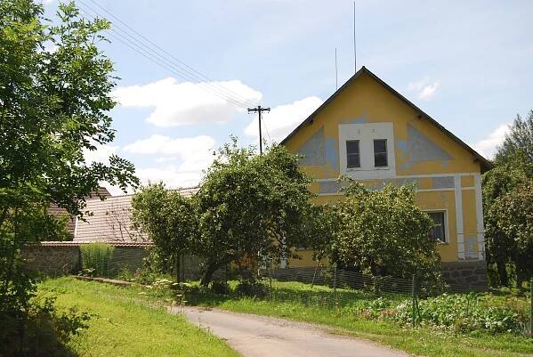 Soubor:Žemličkova Lhota ( Petrovice ) (1.).jpg