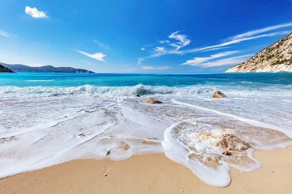 Myrtos Beach | © Envato