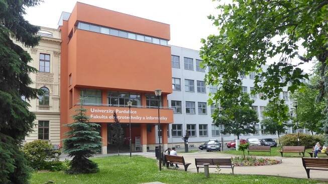 Fotografie - Univerzita Pardubice - Fakulta elektrotechniky a informatiky - 06.06.2022