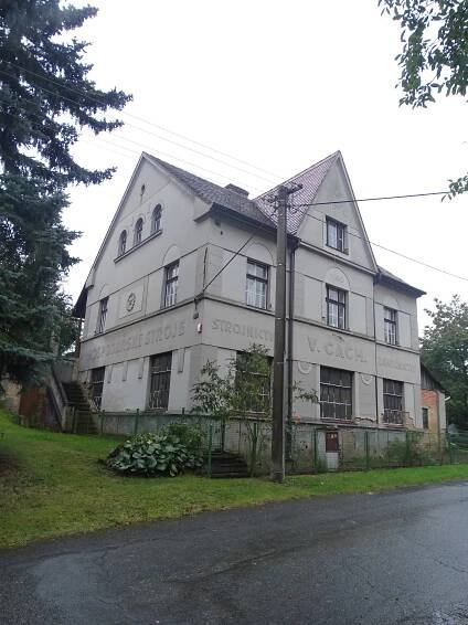 Soubor:Chotiná, čp. 54, pohled od sz, 2.jpg
