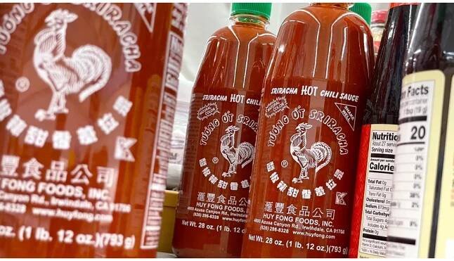 Omáčka Sriracha Hot Chilli Original 255g Huy Fong Foods - Image 3