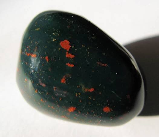 Heliotrope (mineral)