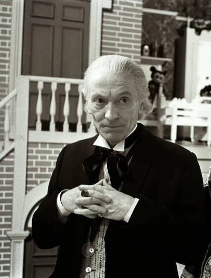 simplymariac:
“The first doctor, William Hartnell.
”
The original.
Didn’t need trainers. Didn’t need a bowtie. Didn’t need a goddamn fez, FFS.