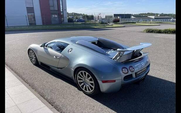 Bugatti Veyron EB 16.4 na prodej v Česku Zdroj:  prodejce Miroslav Pavlík s.r.o. 