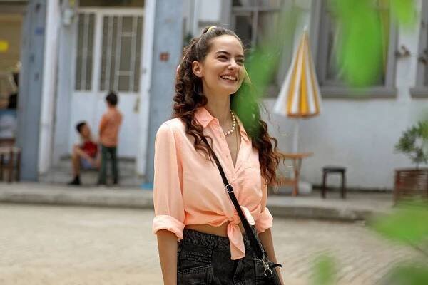 Çatı Katı Aşk - Episode 10 (E10) (2020)