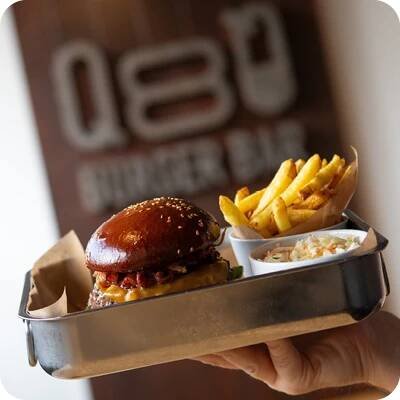 QBURGER BAR | Nejlepší burger v Jablonci nad Nisou