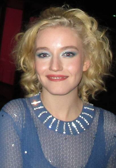 Soubor:Julia Garner (2018) (cropped).jpg