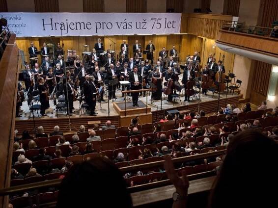 Moravská filharmonie zahájila sezonu reflexí své historie i současnosti