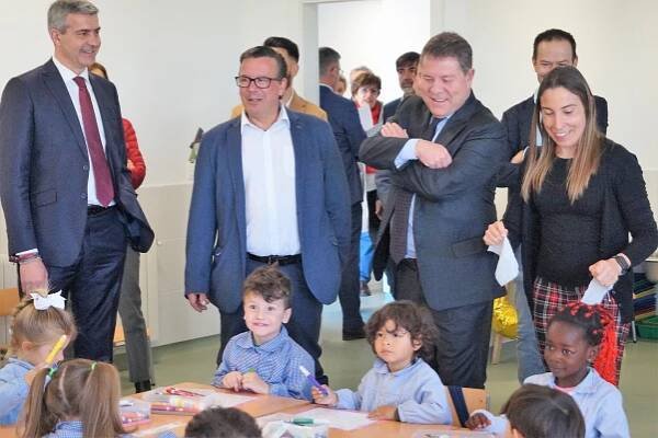 Inauguración en El Viso de San Juan de la ampliación del CEIP Miguel Delibes - La Sagra al Día
