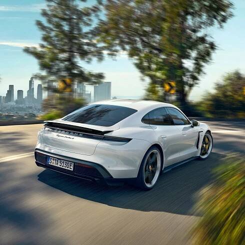 2020 Porsche Taycan Electric Sports Sedan Is the First Real Threat to Tesla