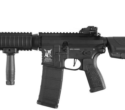 Airsoftová zbraň Delta Armory AR15 CQB-R ALPHA Full Metal Černá